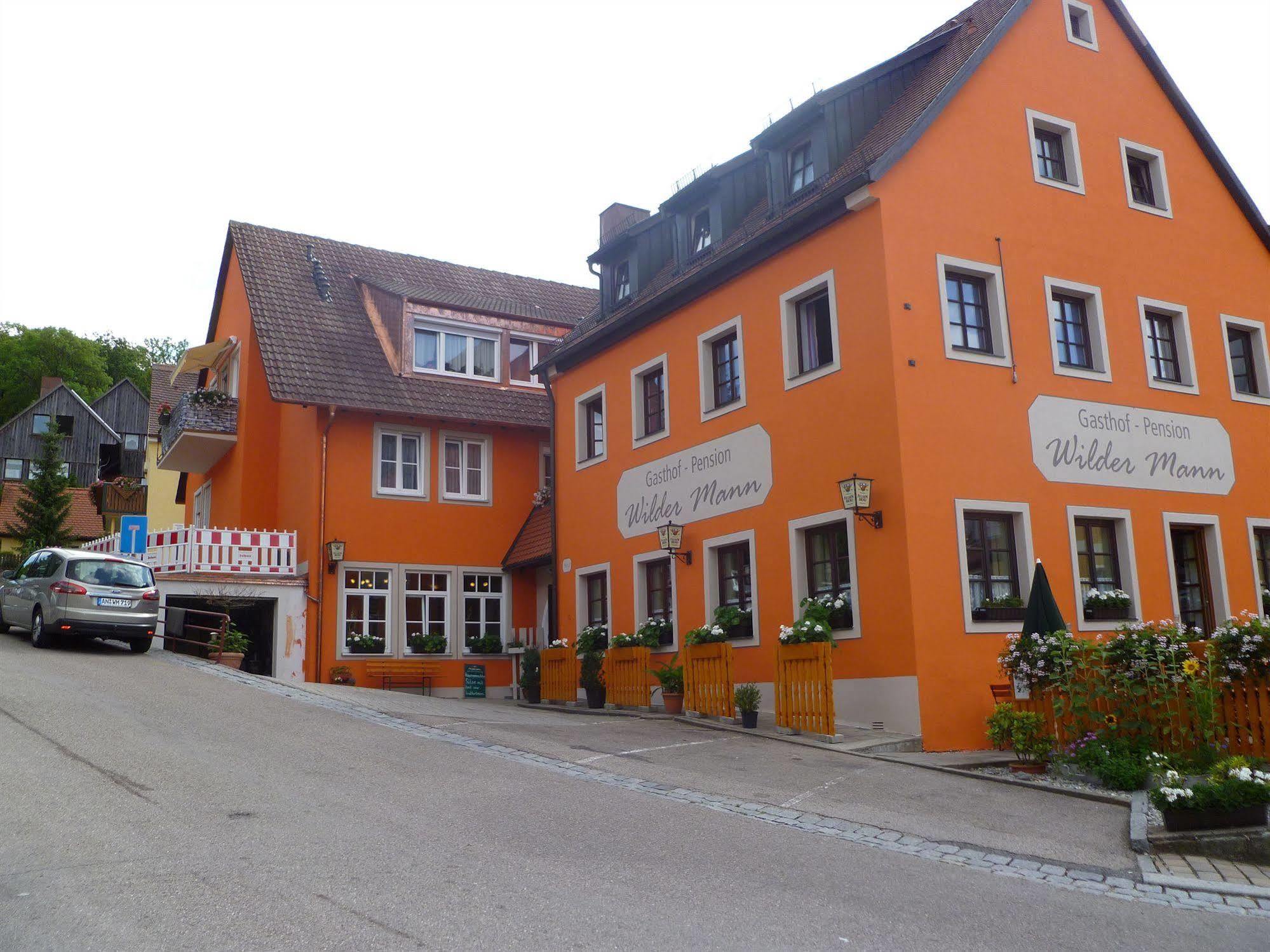 Hotel Wilder Mann Feuchtwangen Buitenkant foto